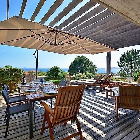 Vila De Diseno En Playa Pragueira -